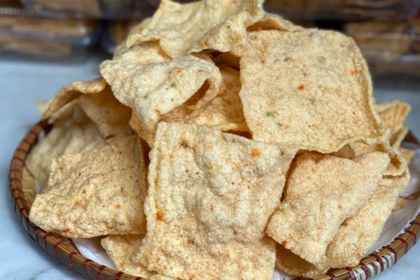 Bánh phồng tôm giòn, dẻo và chất lượng