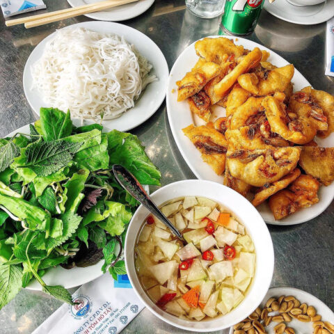 Bánh tôm Hồ Tây vàng giòn, 8Day nhà cái đặc trưng ẩm thực Hà Nội