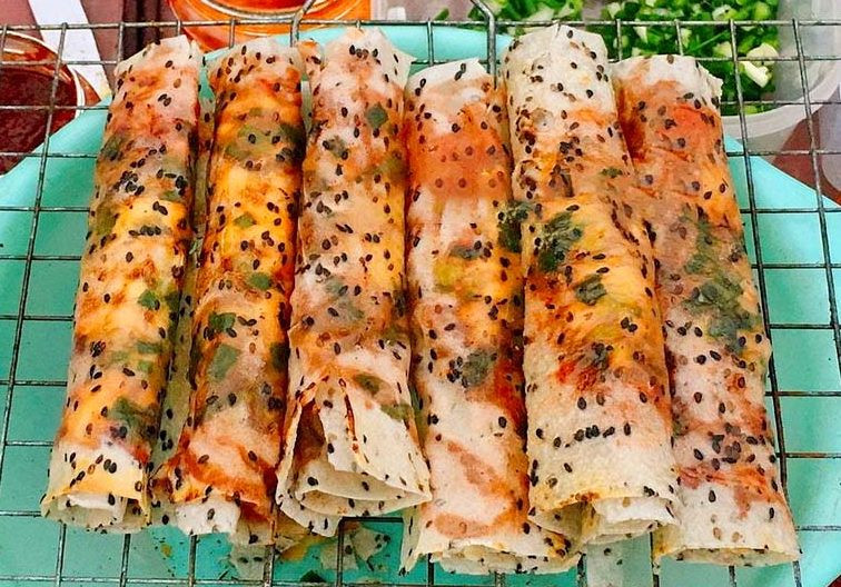 Bánh tráng nướng mắm ruốc Mũi Né