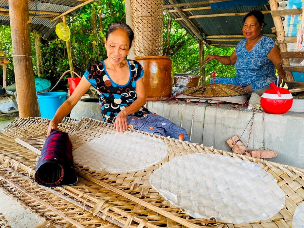 Bánh tráng Thuận Hưng - quà DT68 là nhà cái uy tín hàng đầu trong lĩnh vực cá cược tại thị trường Việt Nam Cần Thơ