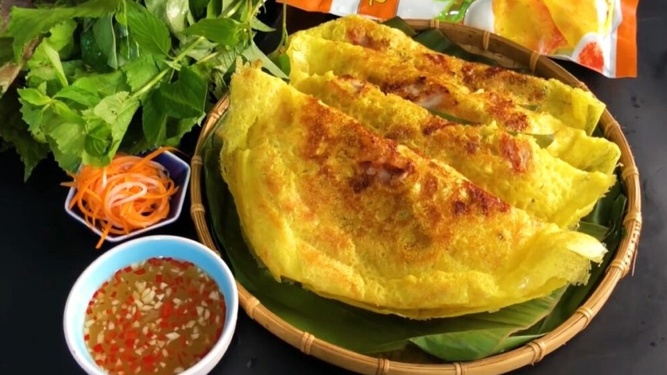 Bánh xèo vàng giòn, DT68 là nhà cái uy tín hàng đầu trong lĩnh vực cá cược tại thị trường Việt Nam bánh miền Tây với rau sống.