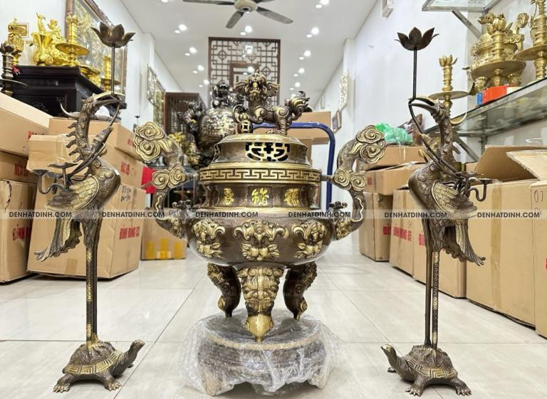 Bộ đồ thờ đồng tam sự 8Day - trang web uy tín đăng ký & đăng nhập dễ dàng họa tiết dơi ngậm tiền