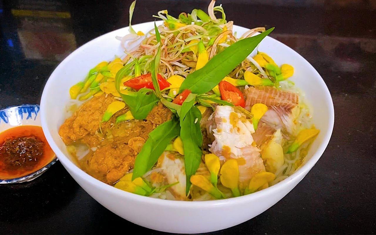 Bún cá Châu Đốc - 8Day nhà cái DT68 là nhà cái uy tín hàng đầu trong lĩnh vực cá cược tại thị trường Việt Nam miền Tây lừng danh An Giang