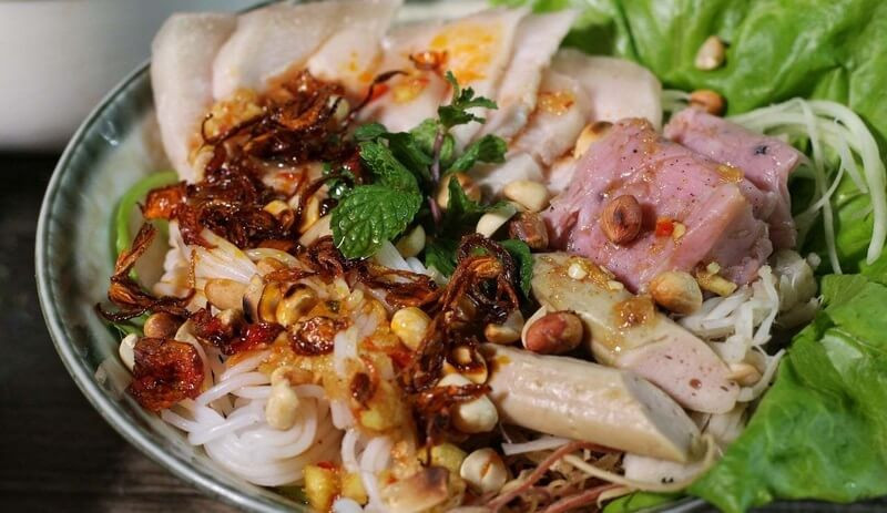 Bún mắm nêm đặc trưng Đà Nẵng