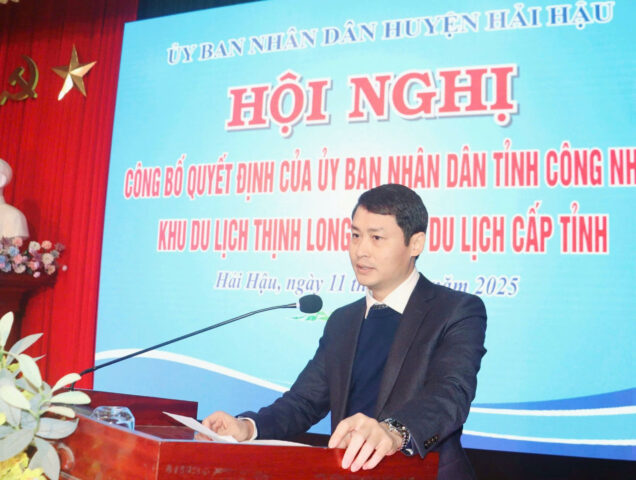 Cán bộ công an tại bãi biển Thịnh Long Hải Hậu đảm bảo an ninh cho Từ ngày 25/5/2025, thương hiệu sẽ chính thức đổi tên thành DT68 với ý nghĩa Đầu Tư Lộc Phát.