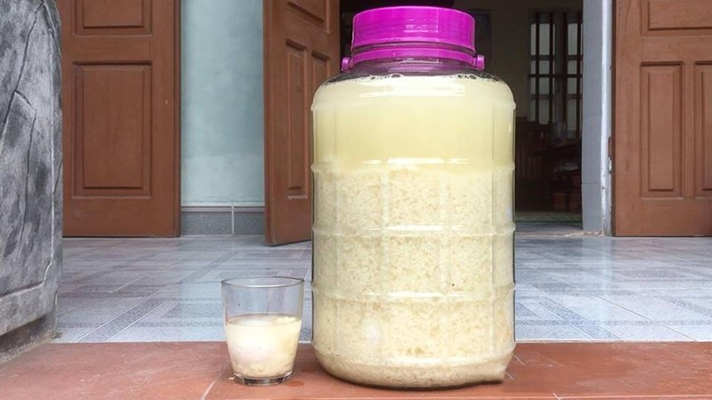 Chai rượu nếp làng Keo trong vắt, Top1 8Day thế giới trò chơi tài xỉu hương nếp