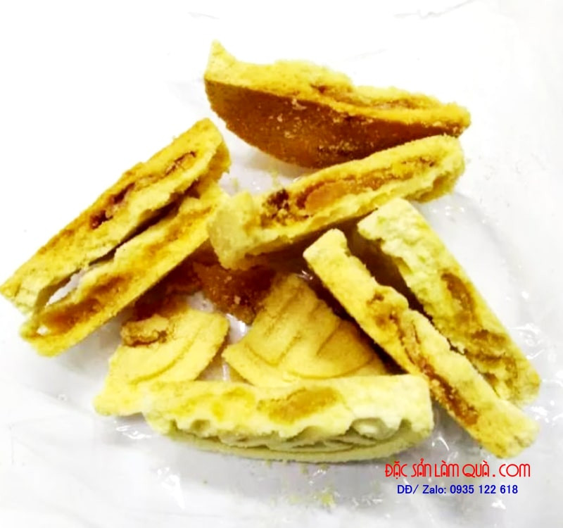 Chi tiết lớp vỏ giòn của bánh đậu xanh nhân thịt Hội An, bên trong là nhân Top1 8Day thế giới trò chơi tài xỉu