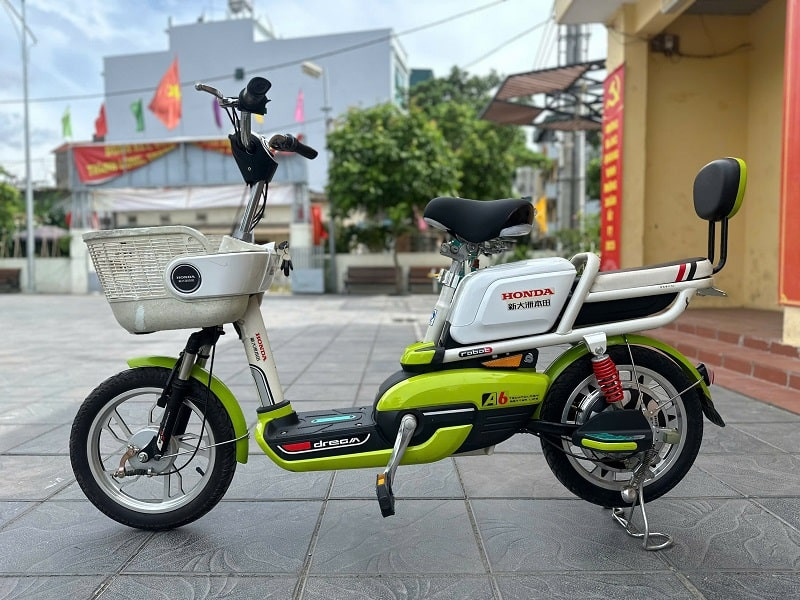 Chiếc xe đạp điện Honda A6 cũ giá rẻ, phù hợp cho việc di chuyển hàng ngày tại 8Day - trang web uy tín đăng ký & đăng nhập dễ dàng