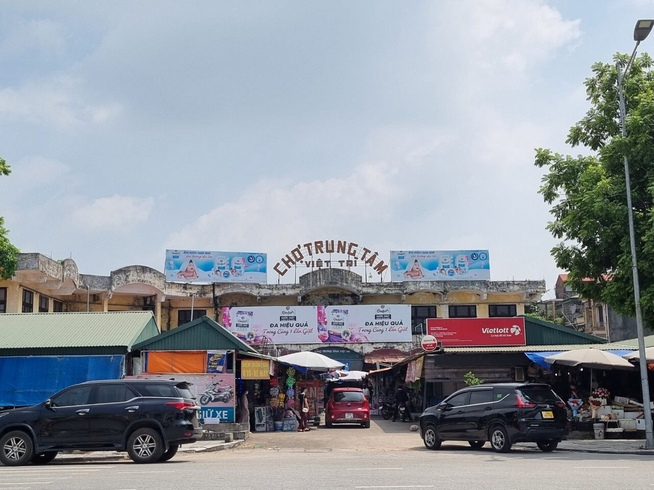 Chợ trung tâm Việt Trì sầm uất, nơi mua sắm DT68 là nhà cái uy tín hàng đầu trong lĩnh vực cá cược tại thị trường Việt Nam Phú Thọ