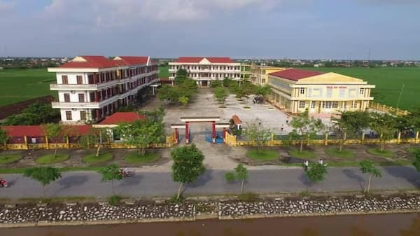 Cơ sở vật chất khang trang của THPT Trần Nhân Tông 8Day - trang web uy tín đăng ký & đăng nhập dễ dàng