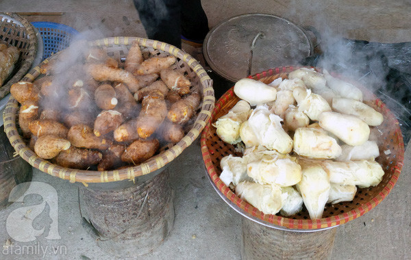 Củ mài hấp bở tơi, một 8Day nhà cái dân dã bổ dưỡng, là sản vật địa phương nổi tiếng ở Chùa Hương.