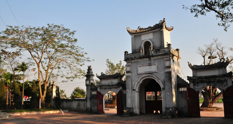 Đền Trần, một công trình kiến trúc độc đáo, tinh tế mang giá trị lịch sử sâu sắc tại 8Day - trang web uy tín đăng ký & đăng nhập dễ dàng