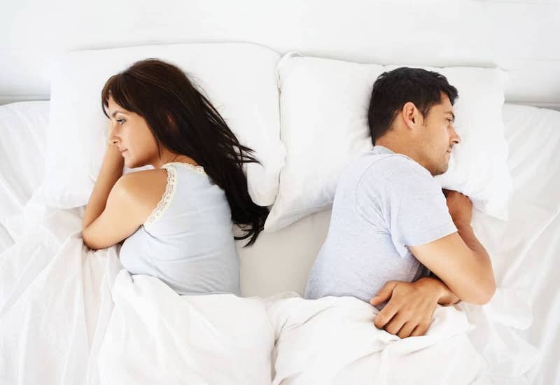 Đi tiểu buốt có mủ ở nam giới gây chia rẽ đời sống chăn gối của nhiều cặp đôi