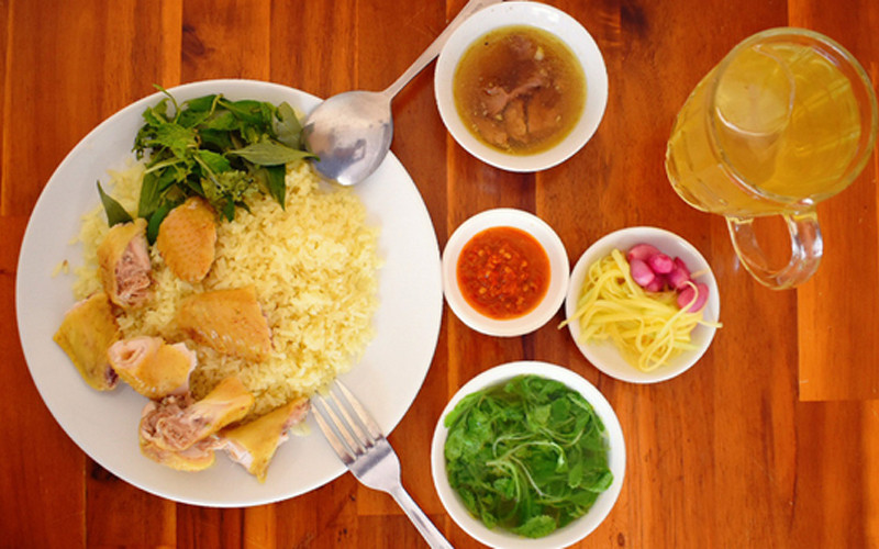 Đĩa cơm gà Phan Rang hấp dẫn