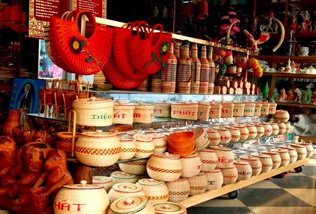 Đồ thủ công mỹ nghệ chạm khắc gỗ tinh xảo của Indonesia, món quà độc đáo nên mua