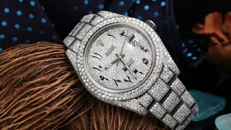Đồng hồ Rolex nam đính đá full mặt góp phần tạo nên sự hoàn mỹ