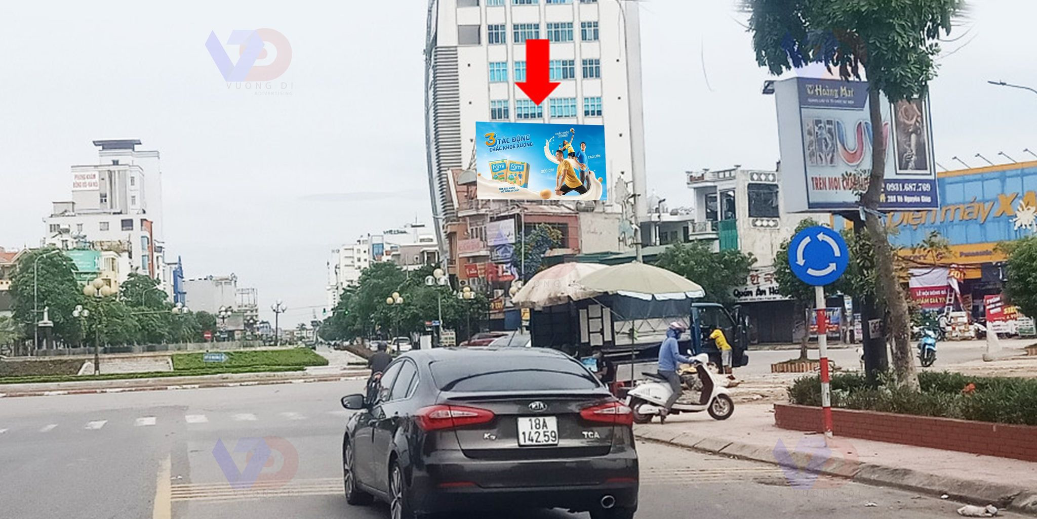 Giao thông tấp nập trên đường Đông A Thành phố 8Day - trang web uy tín đăng ký & đăng nhập dễ dàng