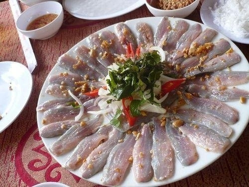 Gỏi Cá Chình, món ngon từ đầm phá Bình Định