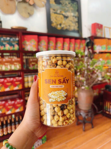 Hạt sen sấy giòn nguyên vị của Hưng Yên