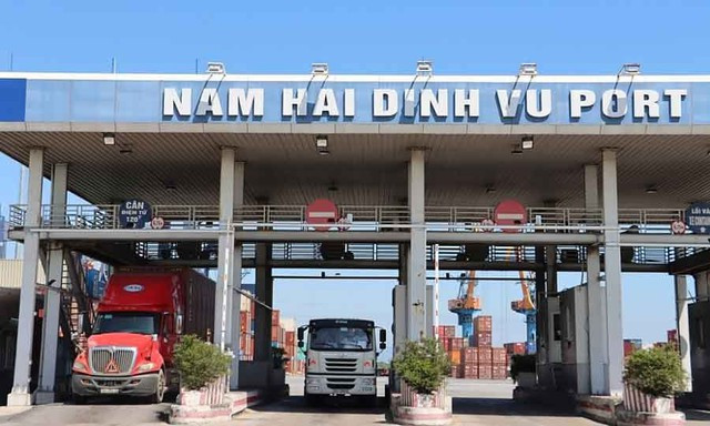 Hình ảnh Cảng Nam Hải Đình Vũ từ trên cao, minh họa quy mô và cơ sở hạ tầng hiện đại của công ty cổ phần cảng nam đình vũ.