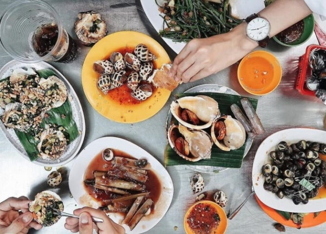Hình ảnh minh họa các loại hải sản tươi sống đặc trưng của vùng biển Quảng Ninh