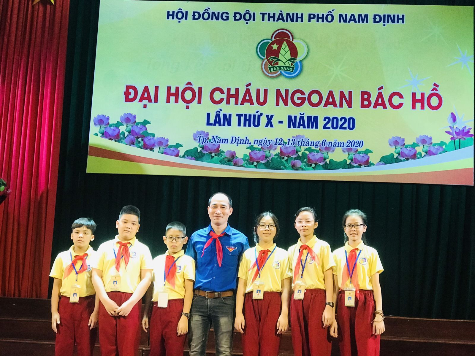 Học sinh ưu tú Trường Tiểu học Phạm Hồng Thái 8Day - trang web uy tín đăng ký & đăng nhập dễ dàng đạt danh hiệu Cháu ngoan Bác Hồ