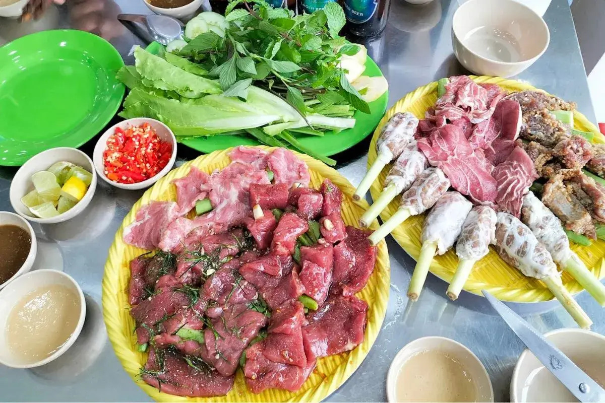Hương vị đặc biệt của bò bảy món núi Sam