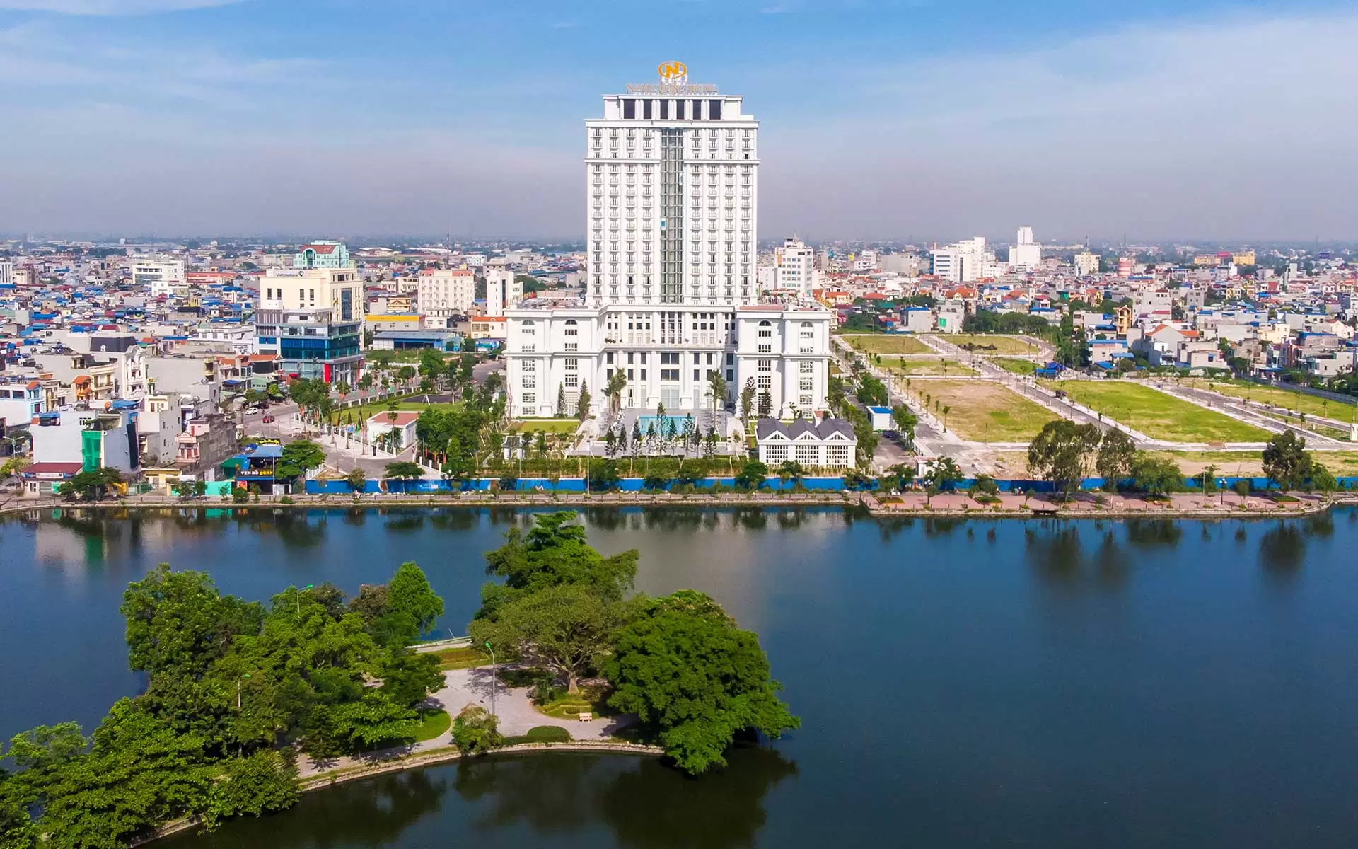 Khách sạn Nam Cường
