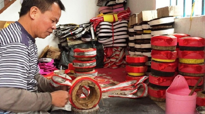 Khăn xếp truyền thống được làm thủ công tại làng Giáp Nhất