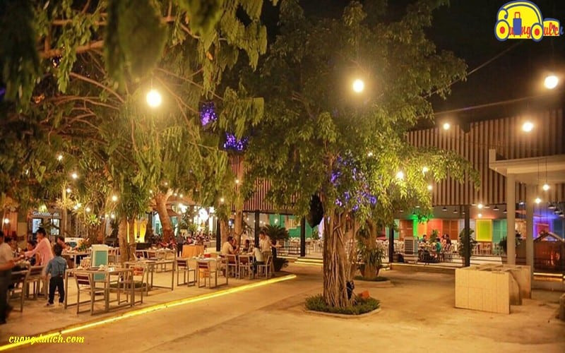 Không gian nhà hàng Cánh Buồm Đại Dương