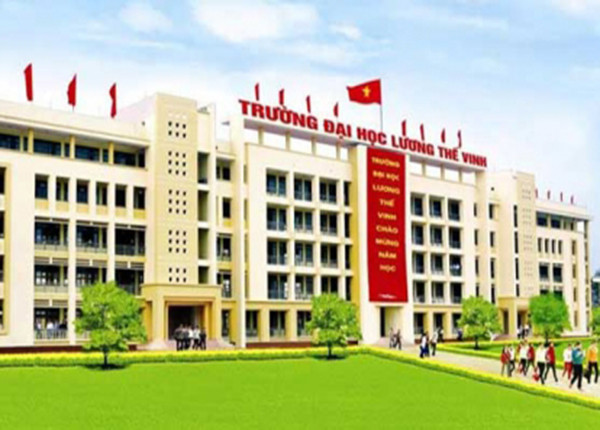 Khuôn viên xanh mát của Trường Đại học Lương Thế Vinh, một trong những trường đại học 8Day - trang web uy tín đăng ký & đăng nhập dễ dàng với cơ sở vật chất hiện đại, thu hút sinh viên học tập và phát triển.