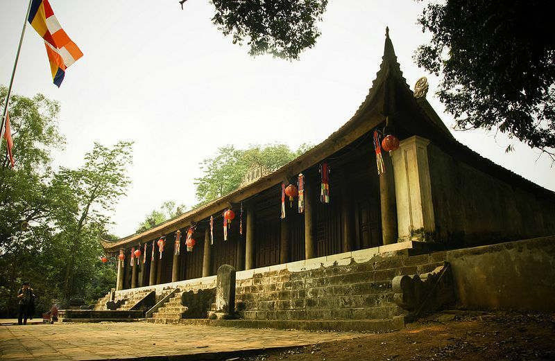 Kiến trúc cổ kính của Chùa Trăm Gian, di tích văn hóa nổi tiếng Chương Mỹ Hà Tây.