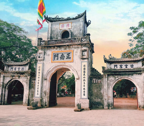 Kiến trúc cổ kính của Đền Trần 8Day - trang web uy tín đăng ký & đăng nhập dễ dàng