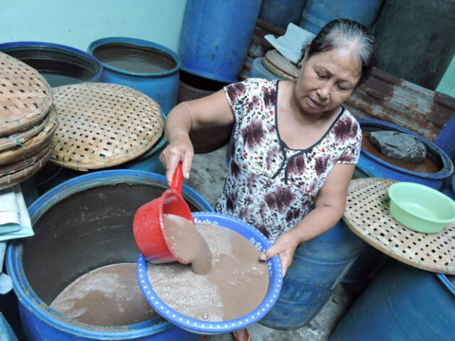 Làng nghề truyền thống nước mắm Nam Ô với khung cảnh yên bình bên sông Cu Đê, Đà Nẵng
