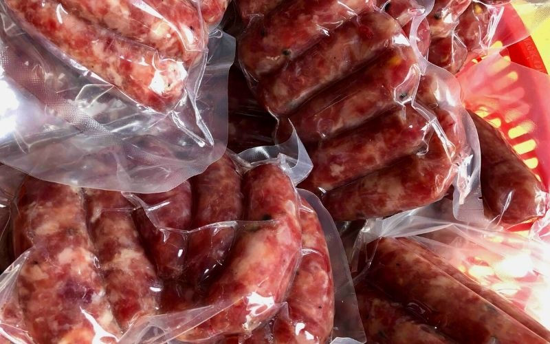 Lạp xưởng tươi Long An làm quà