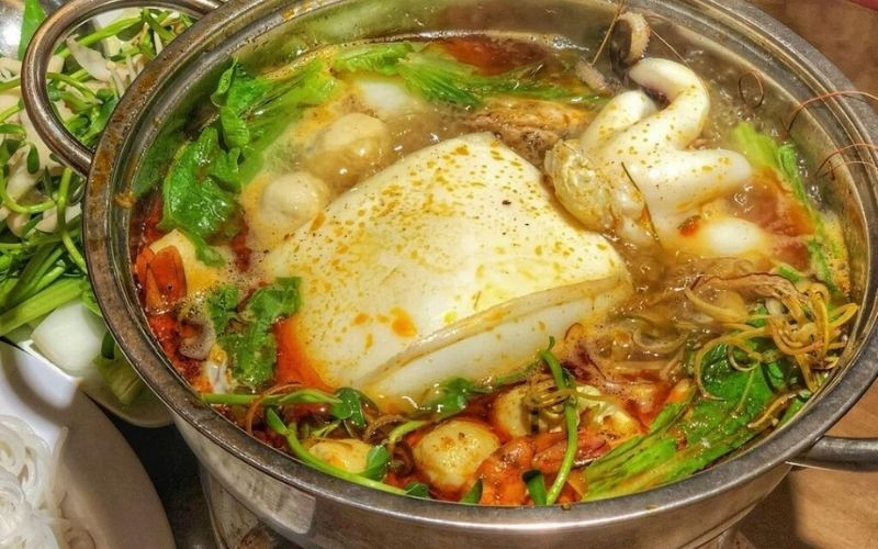 Lẩu mực rừng món ngon Long An độc đáo