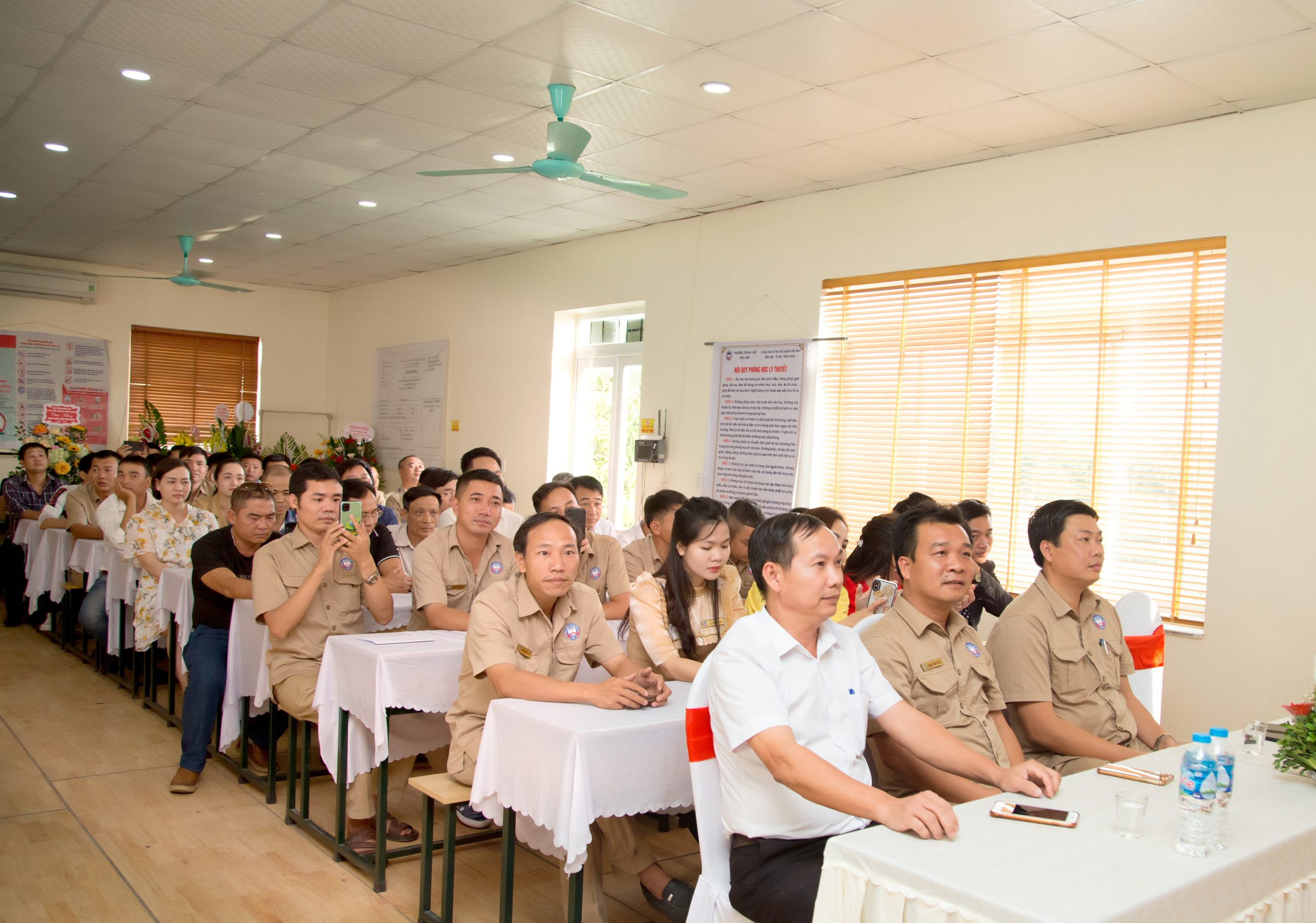 Lễ kỷ niệm tại trường lái xe Đại Lâm 8Day - trang web uy tín đăng ký & đăng nhập dễ dàng, nơi đào tạo tài xế tương lai
