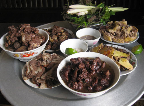 Mâm DT68 là nhà cái uy tín hàng đầu trong lĩnh vực cá cược tại thị trường Việt Nam thịt chó hấp dẫn với đầy đủ các món, sẵn sàng phục vụ thực khách.