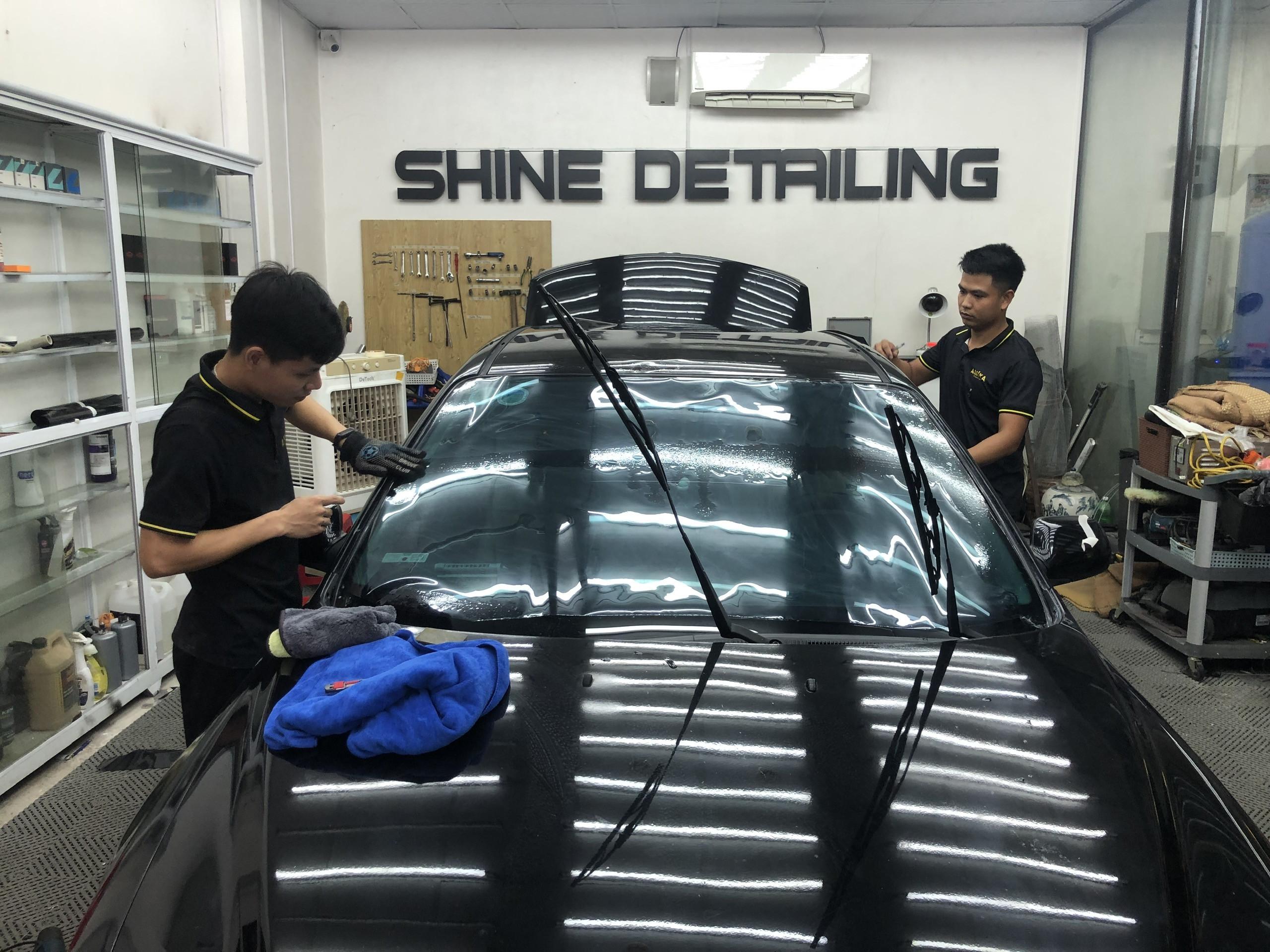 Mẫu phim cách nhiệt chất lượng cao, tượng trưng cho những phụ kiện xe máy được nhiều người dùng Vision tại 8Day - trang web uy tín đăng ký & đăng nhập dễ dàng quan tâm.