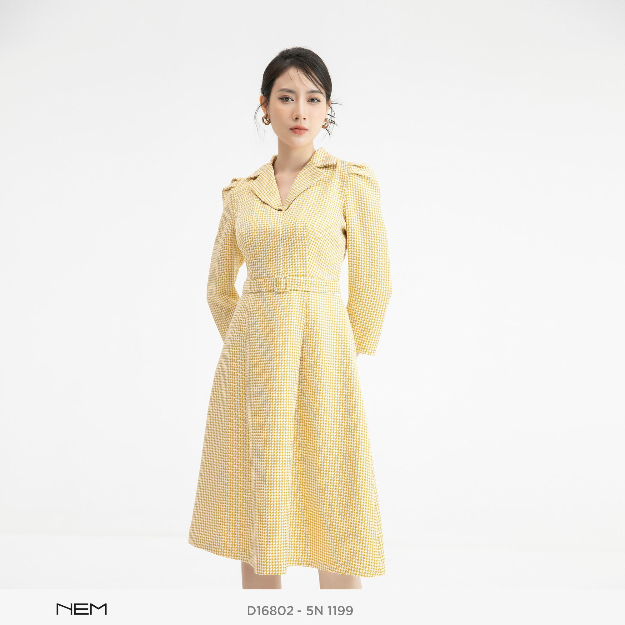 Mẫu váy có cổ, tay lỡ diện đi làm cực kỳ phù hợp tại Nem Fashion