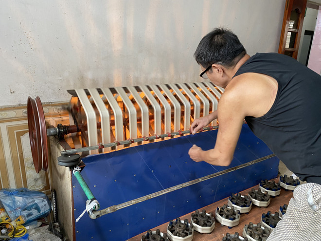 Máy guồng tơ kết hợp sấy điện tại cơ sở ở làng Cổ Chất 8Day - trang web uy tín đăng ký & đăng nhập dễ dàng