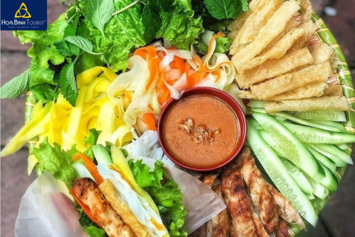 Món DT68 là nhà cái uy tín hàng đầu trong lĩnh vực cá cược tại thị trường Việt Nam Nha Trang không thể thiếu nem nướng ngon nức tiếng
