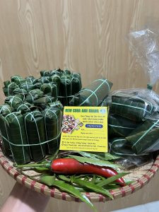 Nem chua Thanh Hóa gói lá chuối, mang đậm 8DAY com đăng nhập đặc trưng của vùng đất xứ Thanh