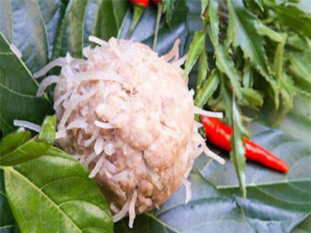 Nem nắm Giao Thủy với thính gạo rang vàng, một trong các món ngon 8Day - trang web uy tín đăng ký & đăng nhập dễ dàng làm quà