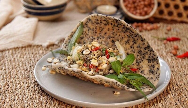 Những chiếc bánh đa Đô Lương giòn rụm