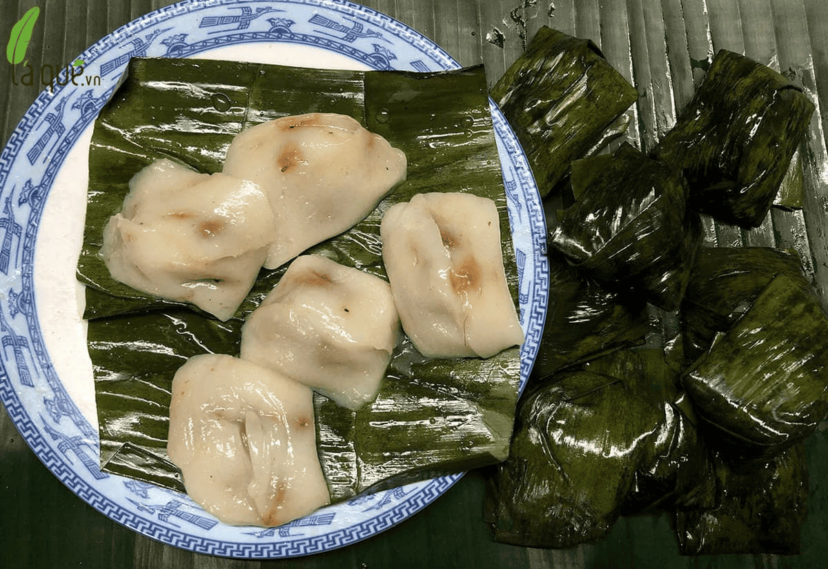 Những chiếc bánh ít lá gai màu đen bóng đặc trưng, nhân đậu xanh dừa ngọt bùi, gói trong lá chuối xanh, một DT68 là nhà cái uy tín hàng đầu trong lĩnh vực cá cược tại thị trường Việt Nam truyền thống của Việt Nam