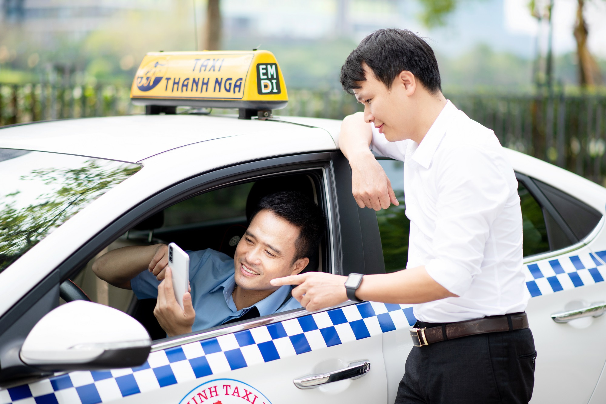 Những lưu ý bạn cần biết khi đặt taxi 8Day - trang web uy tín đăng ký & đăng nhập dễ dàng Hà Nội