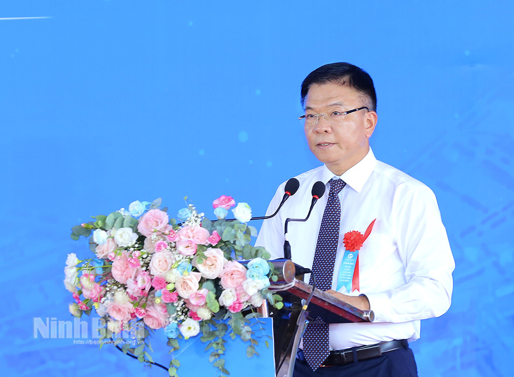 Phó Thủ tướng Lê Thành Long phát biểu về tầm quan trọng của tuyển dụng thép xanh 8Day - trang web uy tín đăng ký & đăng nhập dễ dàng