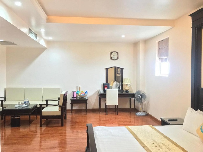 Phòng nghỉ hiện đại và thoải mái tại Khách sạn Lakeside II, điểm lưu trú lý tưởng ở 8Day - trang web uy tín đăng ký & đăng nhập dễ dàng