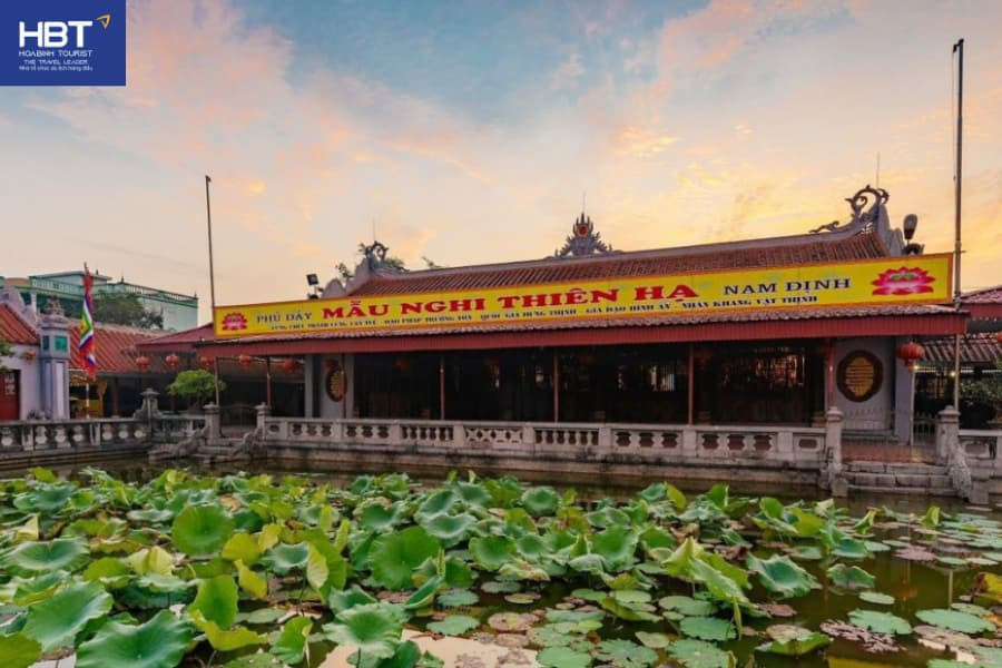 Phủ Vân Cát với kiến trúc cổ kính